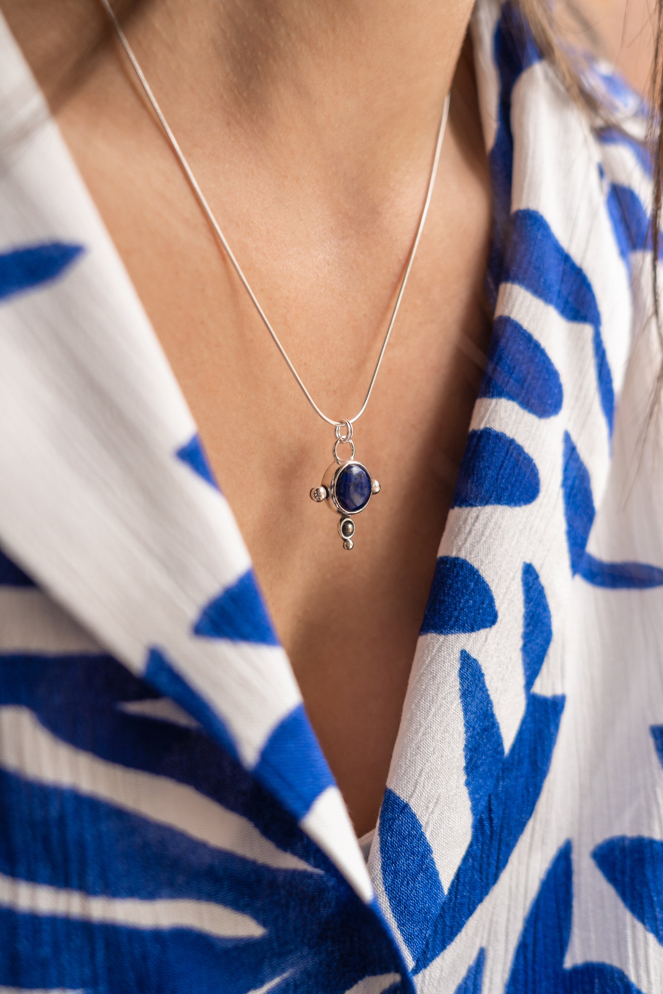 Ren Jewelry - Handcrafted silver 925 - Lapis Lazuli Pendant